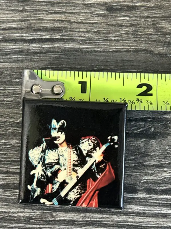 KISS BUTTON Pin Badge Dynasty Concert Tour Gene Simmons Sing Square Aucoin Era