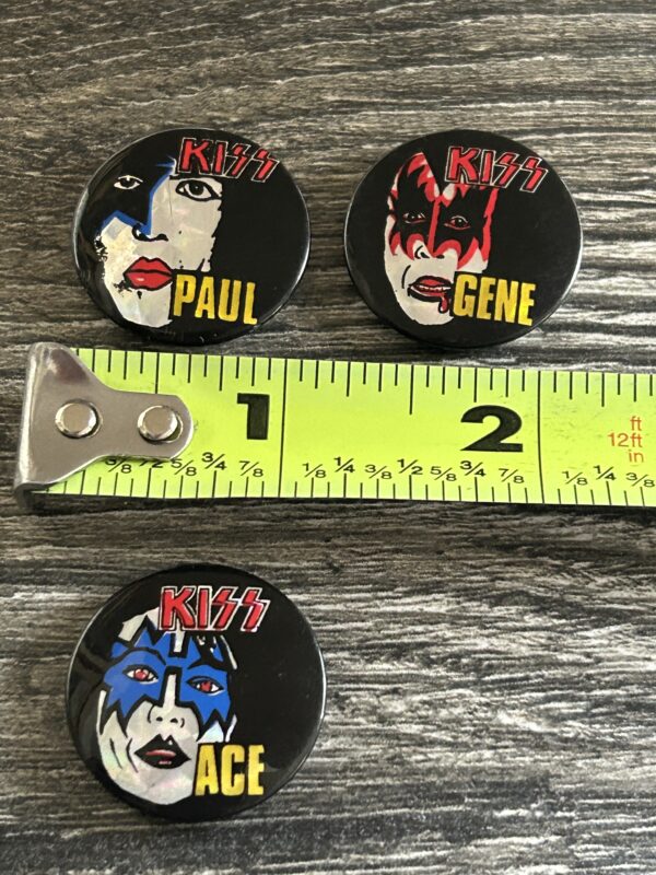 KISS BUTTON Pin Badge Dynasty Album Faces Prism Prismatic 3pc Lot 1" Aucoin Era