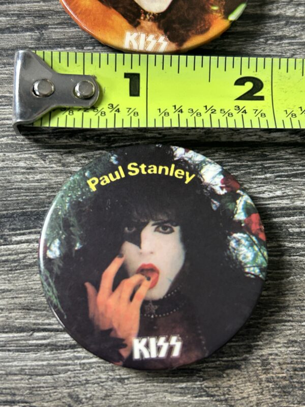 KISS BUTTON Pin Badge Unmasked Europe 1980 Eric Carr Paul Stanley Aucoin 1 3/4" - Image 2