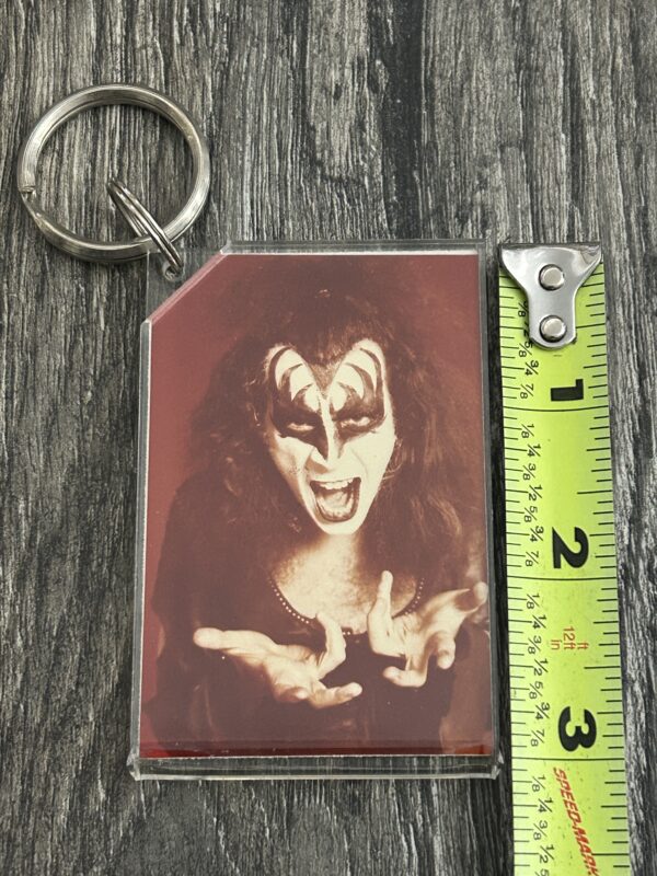 KISS KEYCHAIN Gene Simmons Red Room 1974 + 1976 Group Vintage Kiss Aucoin Era