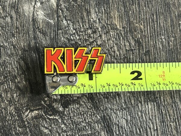 KISS PIN BADGE Metal Enamel Logo Psycho Circus USA Promo 1 1/4 1998 Vintage Kiss