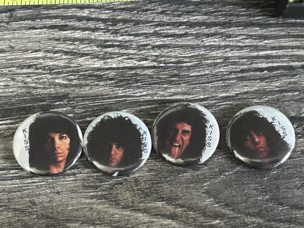 KISS BUTTON Pin Badge Lick It Up Album Cover Faces 4pc Set 1" Vintage Kiss