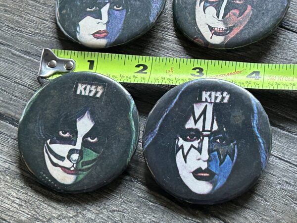 KISS BUTTON Pin Badge 1978 Solo Albums 4pc Set Logo 2 1/4" Aucoin Vintage Kiss - Image 3