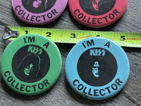 KISS BUTTON Pin Badge 1978 Solo Albums I'm A Kiss Collector Set Aucoin Vintage - Image 3