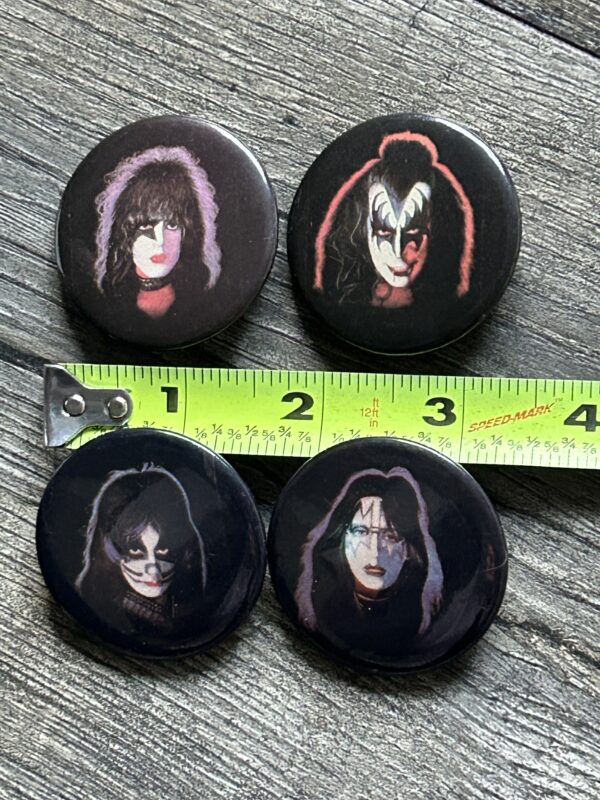 KISS BUTTON Pin Badge 1978 Solo Albums 4pc Set No Logo 1 3/4 Aucoin Vintage Kiss