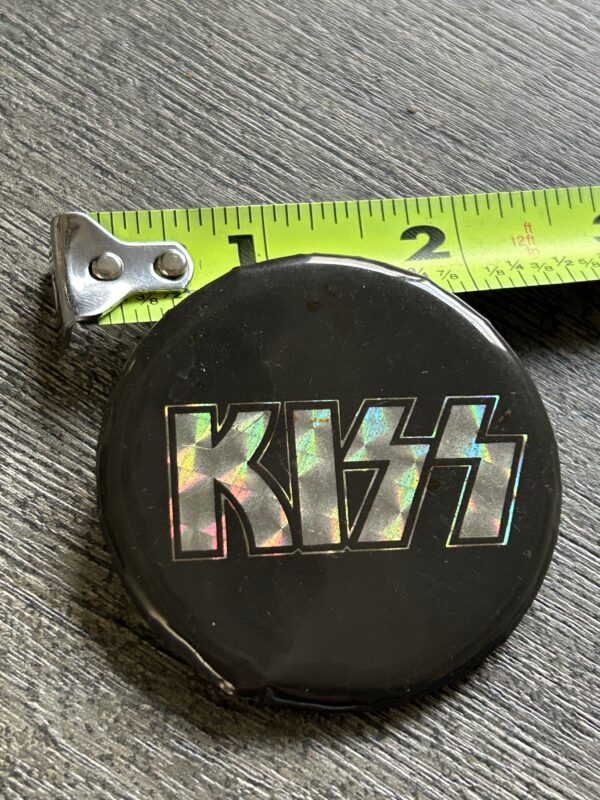 KISS BUTTON Pin Badge Love Gun Alive 2 Prism Prismatic 2 1/8 Aucoin Vintage Kiss