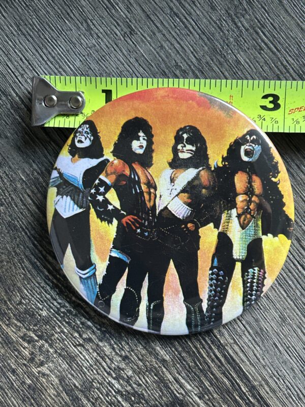 KISS BUTTON Pin Badge Love Gun Album Cover 3" Aucoin Era Vintage Kiss Ken Kelly