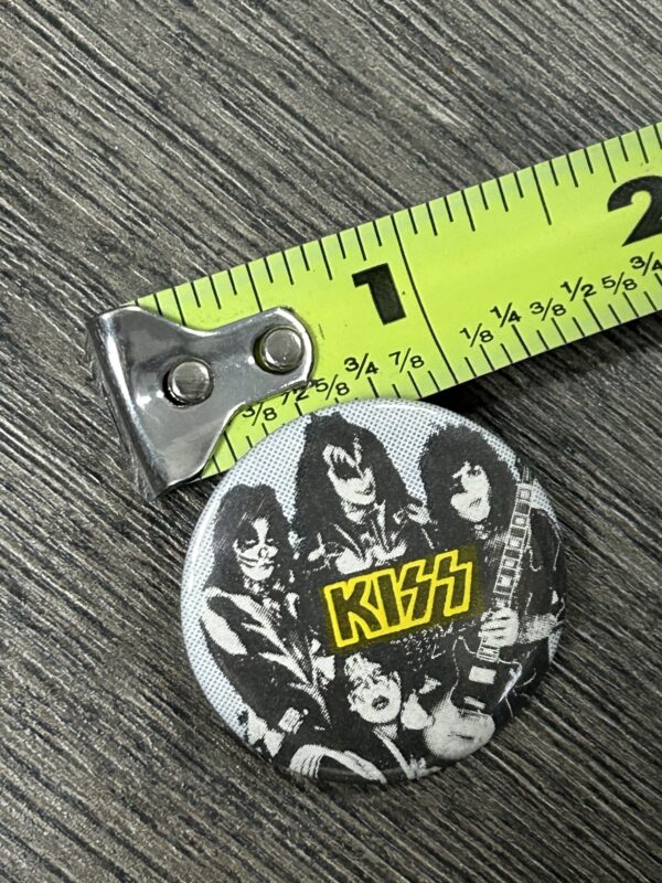 KISS BUTTON Pin Badge Destroyer Rock And Roll Over w/ Guitar 1 1/4 Vintage Kiss