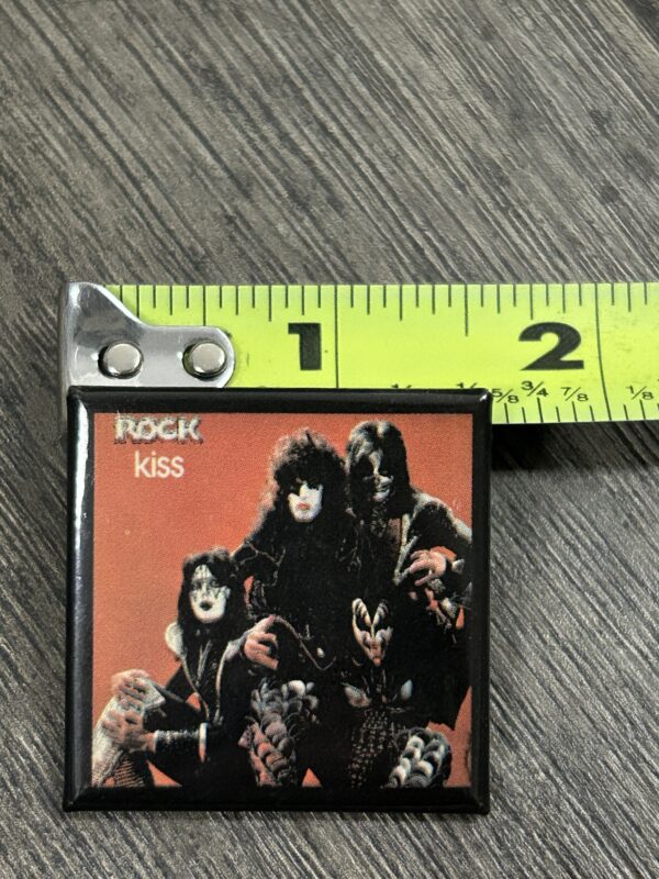 KISS BUTTON Pin Badge Rock And Roll Over Rock Orange Vintage Kiss Aucoin Era