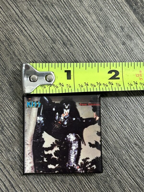 KISS BUTTON Pin Badge Rock And Roll Over Gene Simmons Bushes Vintage Kiss Aucoin