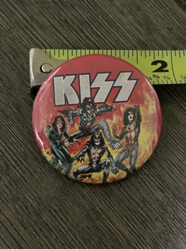 KISS BUTTON Pin Badge Marvel Blood Comic Cover 1 3/4" Vintage Kiss Aucoin Era