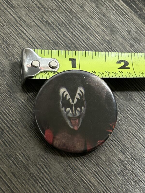 KISS BUTTON Pin Badge Rock And Roll Over Japan Gene Simmons Vintage Kiss Aucoin