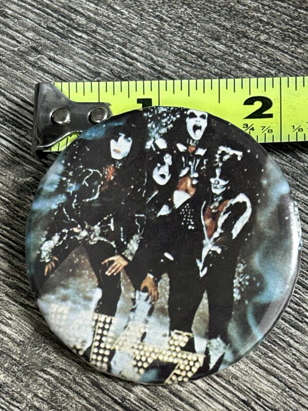 KISS BUTTON Pin Badge Destroyer Glitter Concert Logo 2 1/8 Vintage Kiss Aucoin A