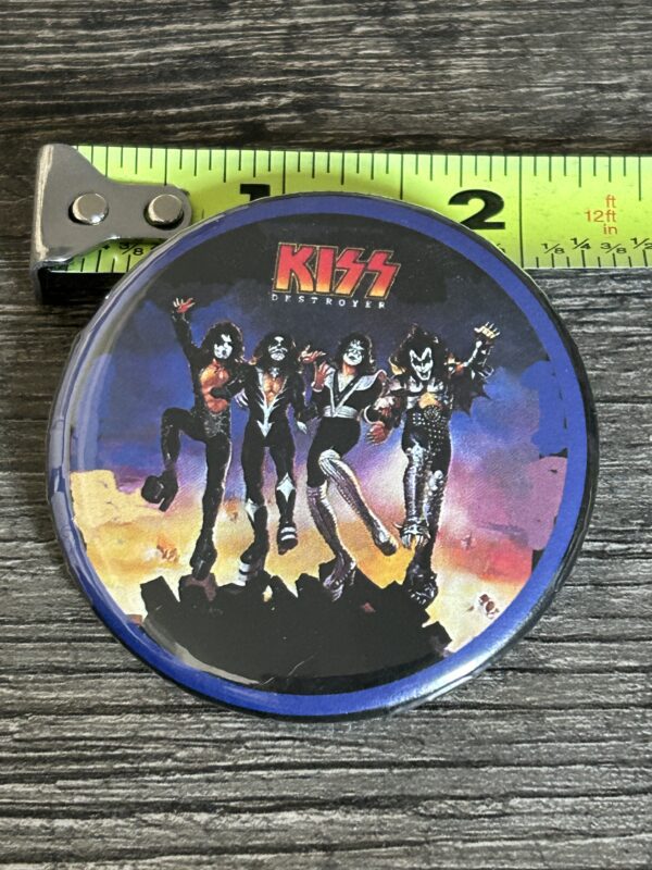 KISS BUTTON Pin Badge Destroyer Album Cover Blue Border Vintage Kiss Aucoin Era