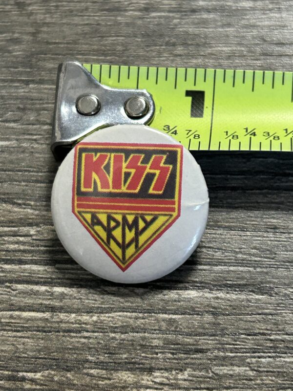 KISS BUTTON Pin Badge Kiss Army Shield Logo White Back 1" Vintage Kiss Aucoin