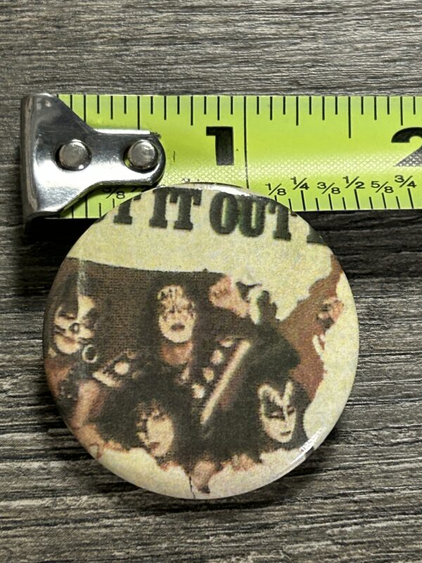 KISS BUTTON Pin Badge Destroyer USA Map Shout It Out Loud Vintage Kiss Aucoin