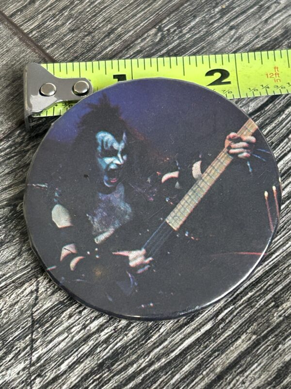 KISS BUTTON Pin Badge Dressed To Kill Tour Gene Simmons Bass Vintage Kiss Aucoin