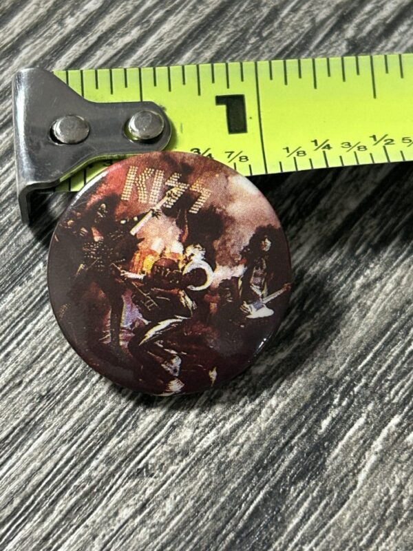 KISS BUTTON Pin Badge Alive Album Cover 1" Vintage Kiss Aucoin Era