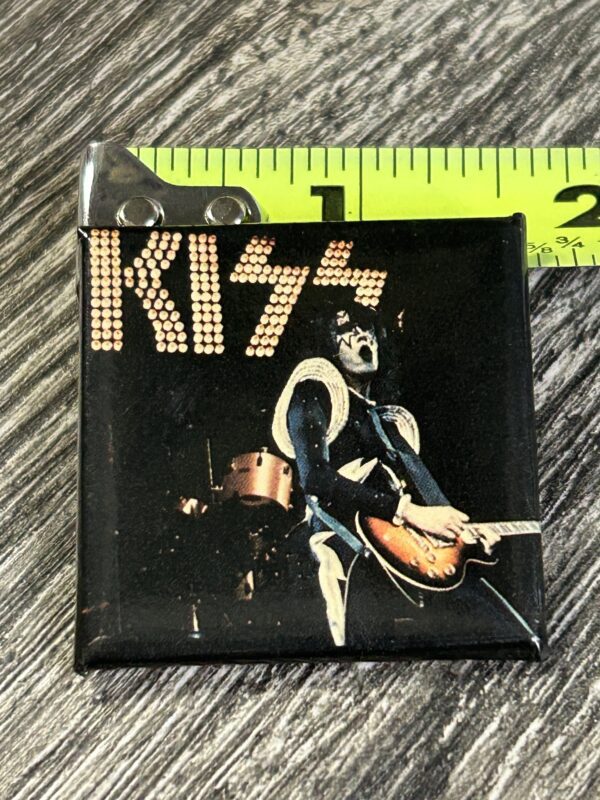 KISS BUTTON Pin Badge Alive Concert Tour Ace Frehley 1.5 Vintage Kiss Aucoin Era