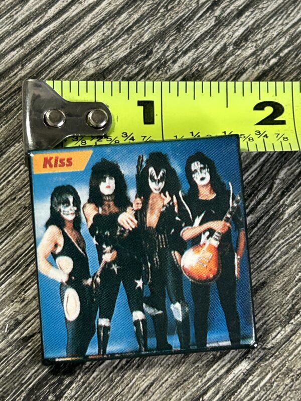 KISS BUTTON Pin Badge Alive Era Pose Dark Blue Back 1.5 Vintage Kiss Aucoin Era