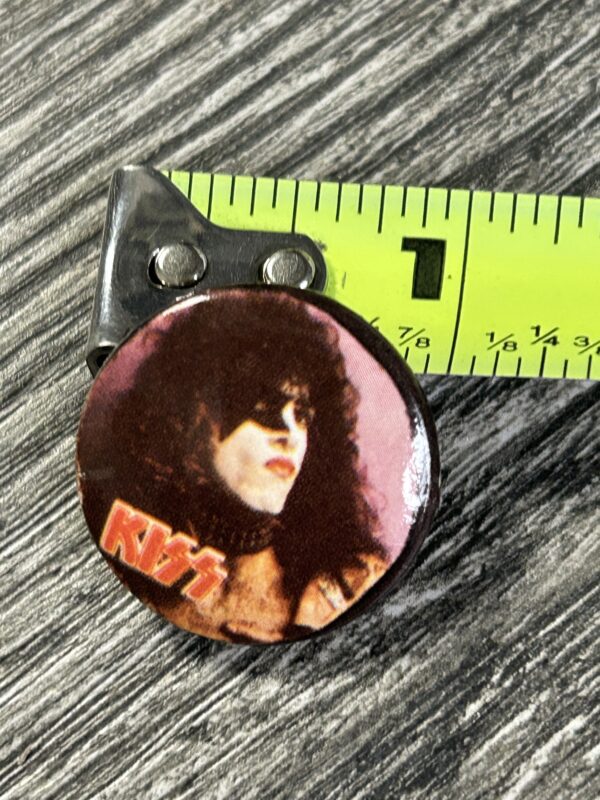 KISS BUTTON Pin Badge Alive Paul Stanley Face Orange Logo 1" Vintage Kiss Aucoin