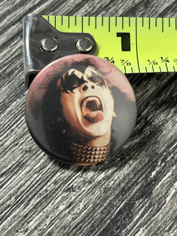 KISS BUTTON Pin Badge Alive Gene Simmons Face 1" Vintage Kiss Aucoin