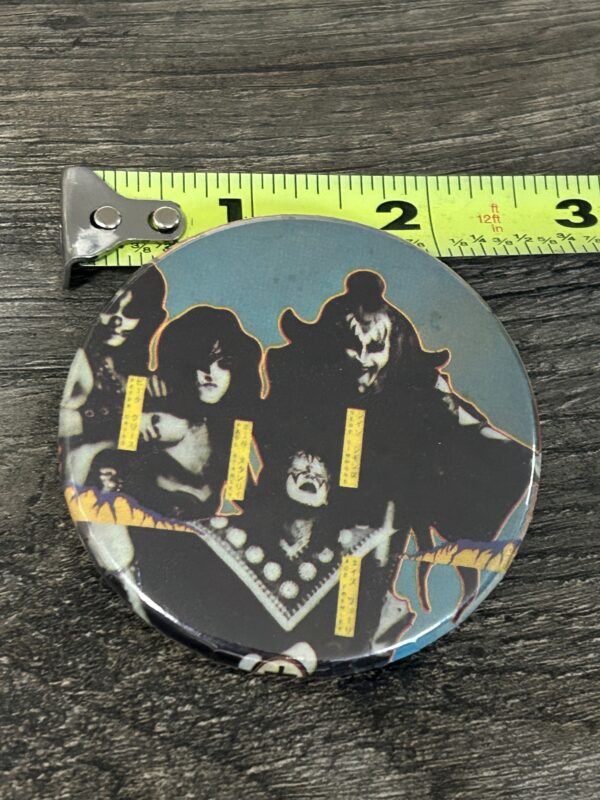 KISS BUTTON Pin Badge Hotter Than Hell Album Cover 2 1/2" Vintage Kiss Aucoin