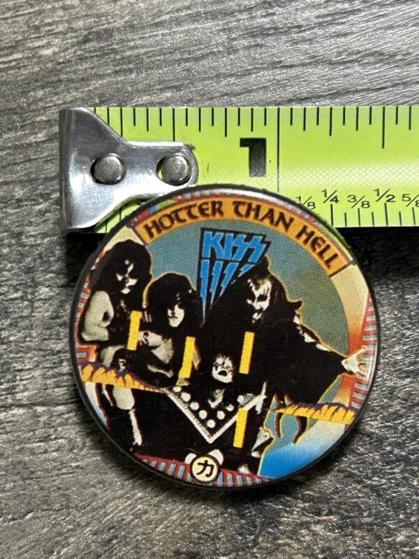 KISS BUTTON Pin Badge Hotter Than Hell Album Cover 1 3/8" Vintage Kiss Aucoin