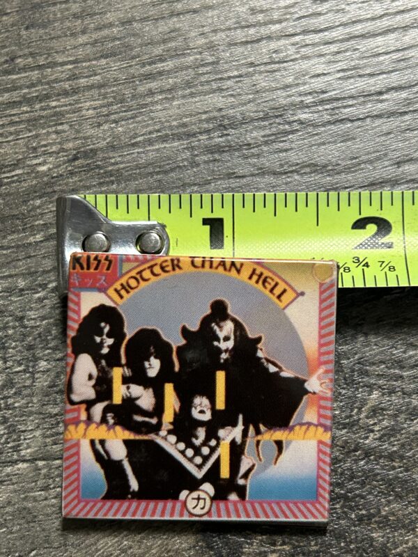 KISS BUTTON Pin Badge Hotter Than Hell Album Cover 1 1/2" Vintage Kiss Aucoin