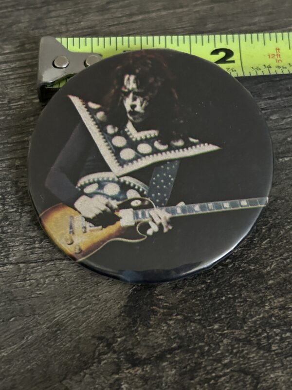 KISS BUTTON Pin Badge Hotter Than Hell Tour Ace Frehley 2.25 Vintage Kiss Aucoin