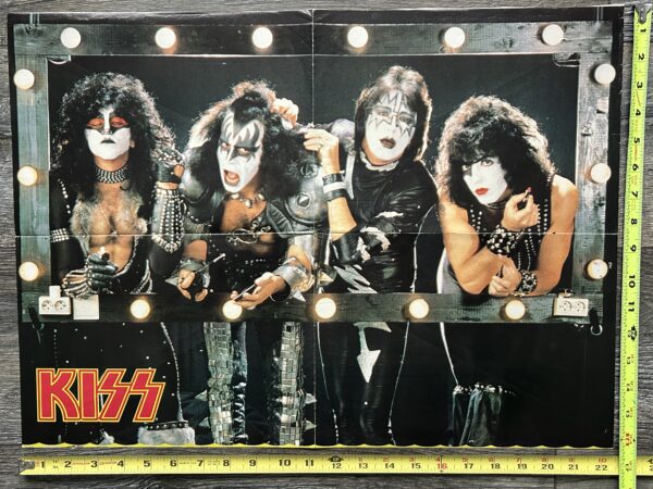 KISS Poster Centerfold Creatures Of The Night Eric Gene Ace Paul w/ Lights