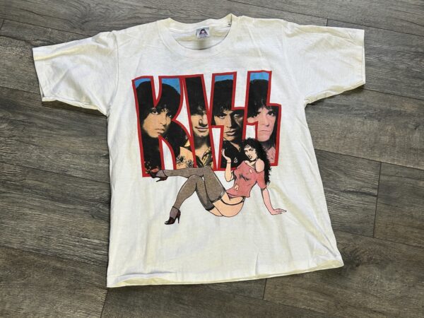 Kiss Vintage Concert T-Shirt Crazy Nights Tour Woman Chikara UNWORN Vintage Kiss