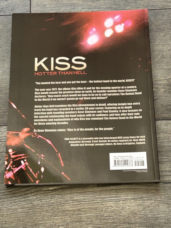 KISS Book Hotter Than Hell Softcover Vintage Kiss Paul Elliott 2009 Unread - Image 4