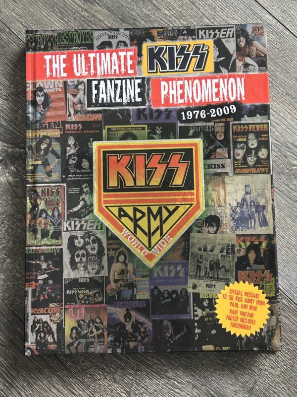 KISS Book Ultimate Kiss Fanzine Phenomenom 1976-2009 HC Vintage Kiss Aucoin