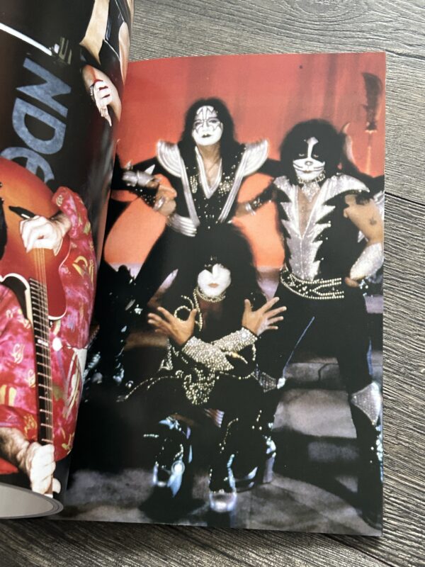 KISS Book Creatures Of The Dark Bio Photo Interviews Germany 2000 Vintage Kiss - Image 4