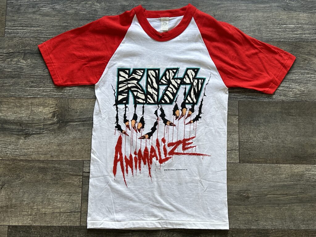 KISS Vintage Concert T-Shirt Animalize Tour 1984 1985 Red Sleeves Vintage Kiss