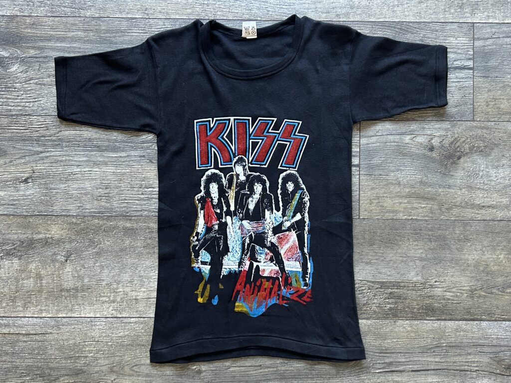 KISS Vintage Concert T-Shirt Animalize European Tour 1984 Vintage Kiss Bon Jovi