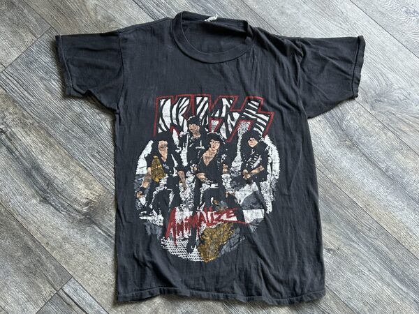 KISS Vintage Concert T-Shirt Animalize Tour Parking Lot Shirt XL Vintage Kiss