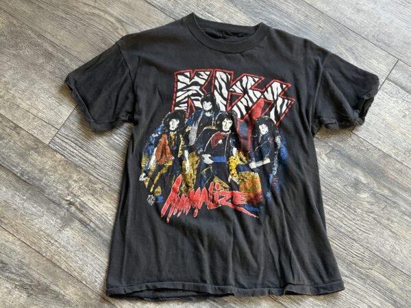 KISS Vintage Concert T-Shirt Animalize Tour Parking Lot Skull Snake Vintage Kiss