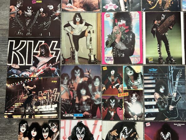 KISS Clippings Pin Up 30pc Lot Love Gun Alive 2 Solo Albums Vintage Kiss Aucoin