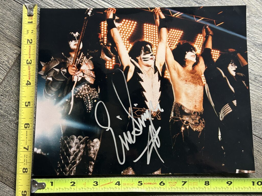 KISS Signed Photo ERIC SINGER Autograph 8x10 Farewell Tour 2001 Vintage Kiss
