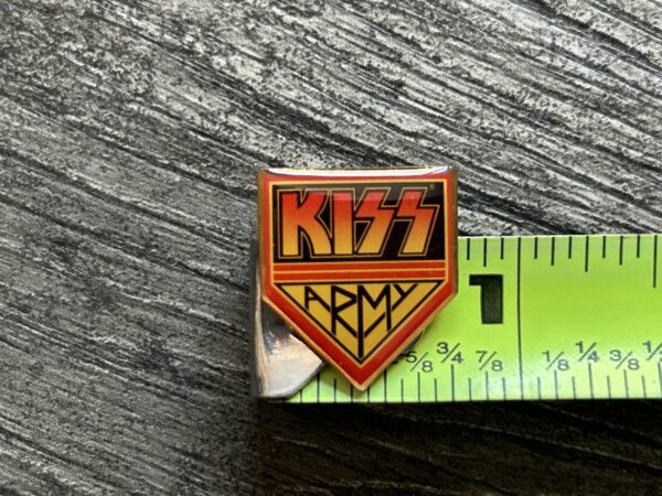 KISS Pin Badge Enamel Kiss Army Shield Logo Suit Lapel Pin UNWORN Vintage Kiss