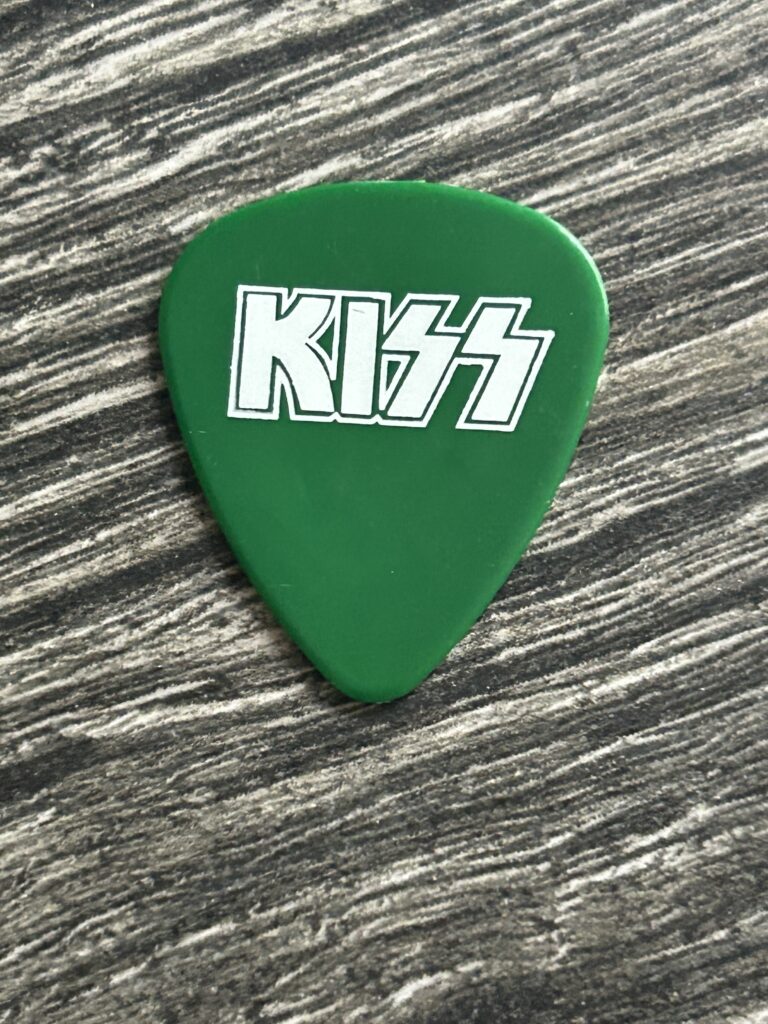KISS Guitar Pick Farewell Tour PETER CRISS Middle Finger 2000 Vintage Kiss