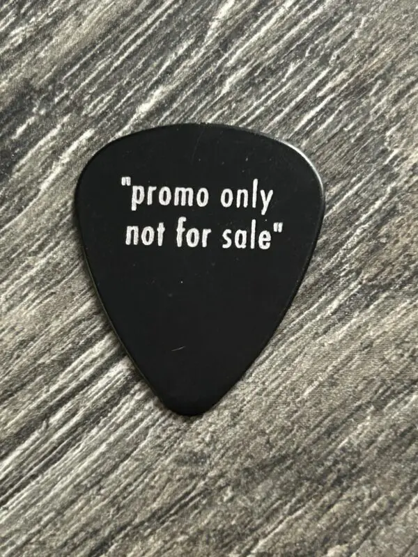 Kiss Guitar Pick ACE FREHLEY 12 Picks CD Promo Signature Black Silver Vintage