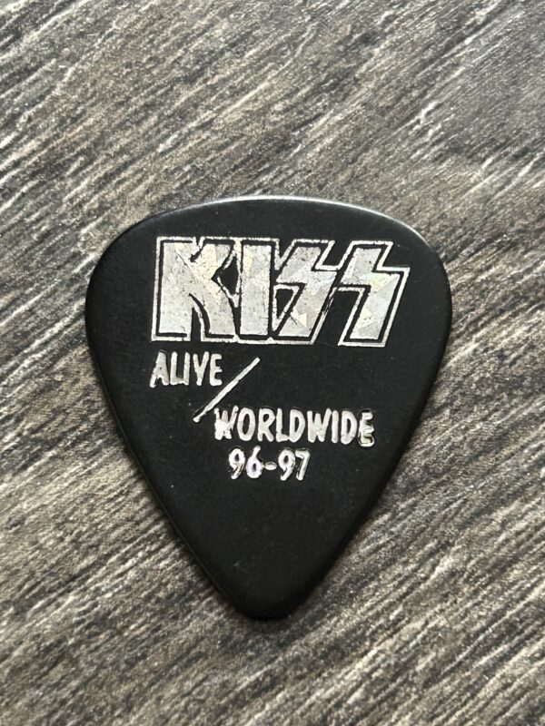 KISS Guitar Pick PAUL STANLEY Alive Worldwide Reunion Black Silver Metallic A