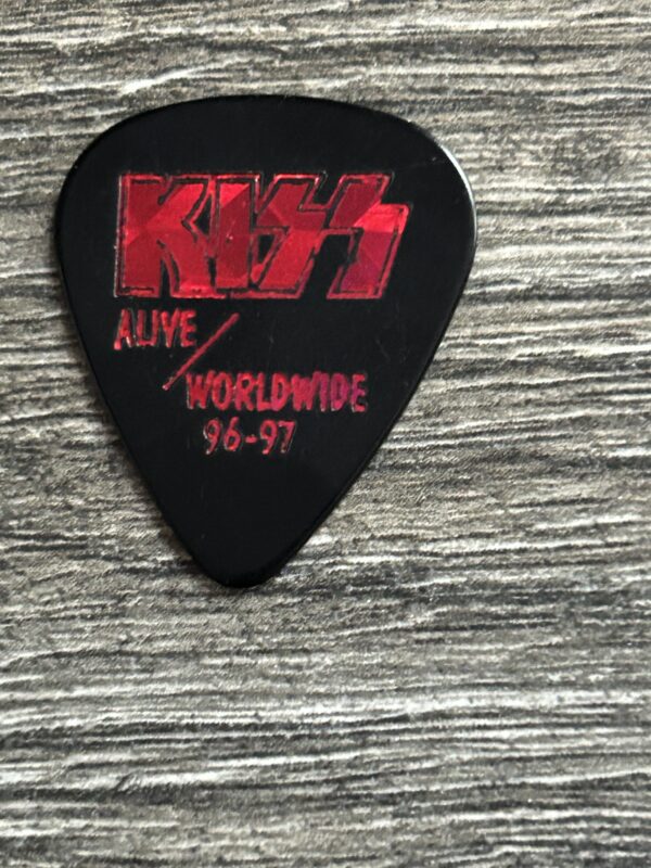 KISS Guitar Pick GENE SIMMONS Alive Worldwide Reunion Black Red Prism Vintage