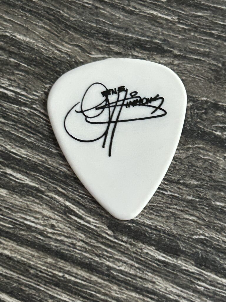 KISS Guitar Pick GENE SIMMONS Farewell Tour White Black Vintage Kiss Concert