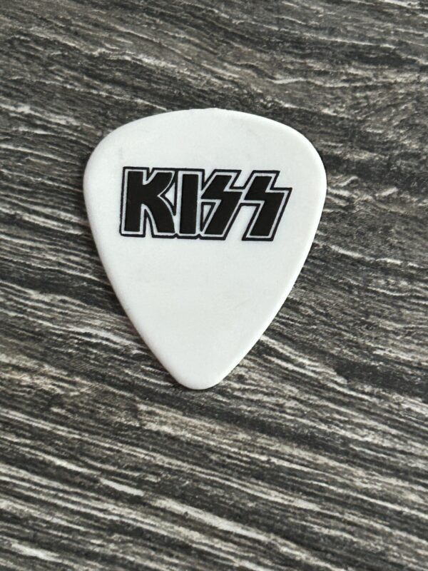 KISS Guitar Pick GENE SIMMONS Farewell Tour White Black Vintage Kiss Concert