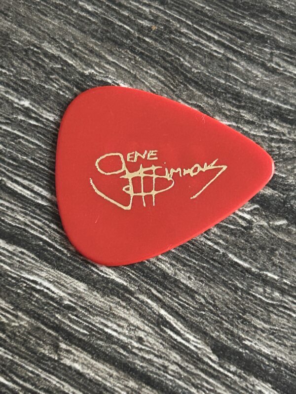 KISS Guitar Pick GENE SIMMONS Musicade Horizontal Red Gold Vintage Kiss 1980's