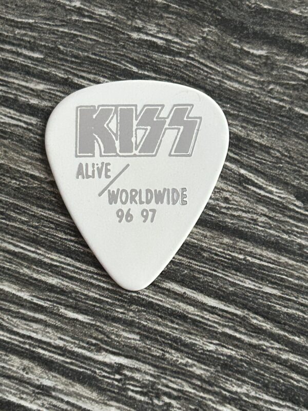 KISS Guitar Pick GENE SIMMONS Alive Worldwide Reunion White Silver Vintage Kiss